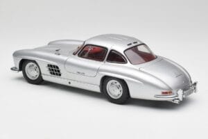 Mercedes 300 SL W198 Gullwing Argintiu Minichamps 1:18 180039000 Metal - imaginea 7 din 8