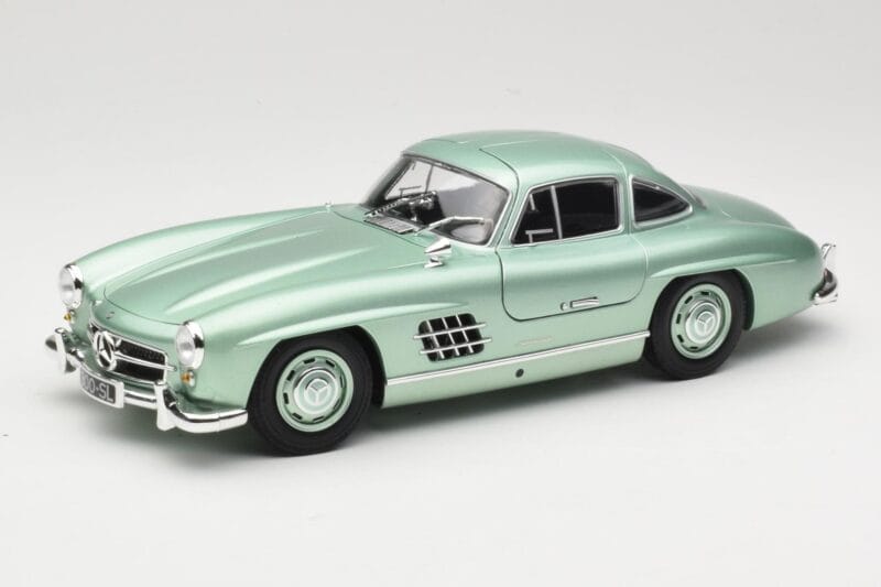 Mercedes 300 SL W198 Gullwing Light Green Metallic Minichamps 1:18 110037221 Metal