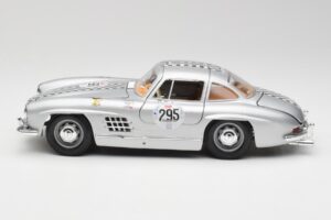 Mercedes 300 SL W198 #295 1954 Bburago 1:18 32813 Metal - imaginea 4 din 8