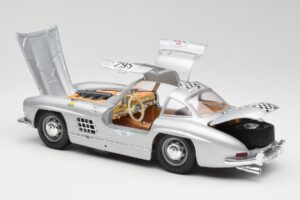 Mercedes 300 SL W198 #295 1954 Bburago 1:18 32813 Metal - imaginea 5 din 8