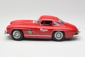 Mercedes 300 SL W198 Red Metallic Bburago 1:18 3013-M1 Metal - imaginea 4 din 8