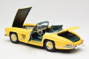 Mercedes 300 SL W198 Roadster Hardtop Signal Yellow Minichamps 1:18 180039044 Metal - imaginea 6 din 9