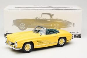 Mercedes 300 SL W198 Roadster Hardtop Signal Yellow Minichamps 1:18 180039044 Metal - imaginea 9 din 9