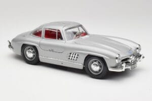 Mercedes 300 SL W198 Gullwing Silver Gri Bburago 1:18 3513 Metal - imaginea 6 din 8