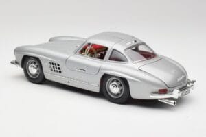 Mercedes 300 SL W198 Gullwing Silver Gri Bburago 1:18 3513 Metal - imaginea 7 din 8
