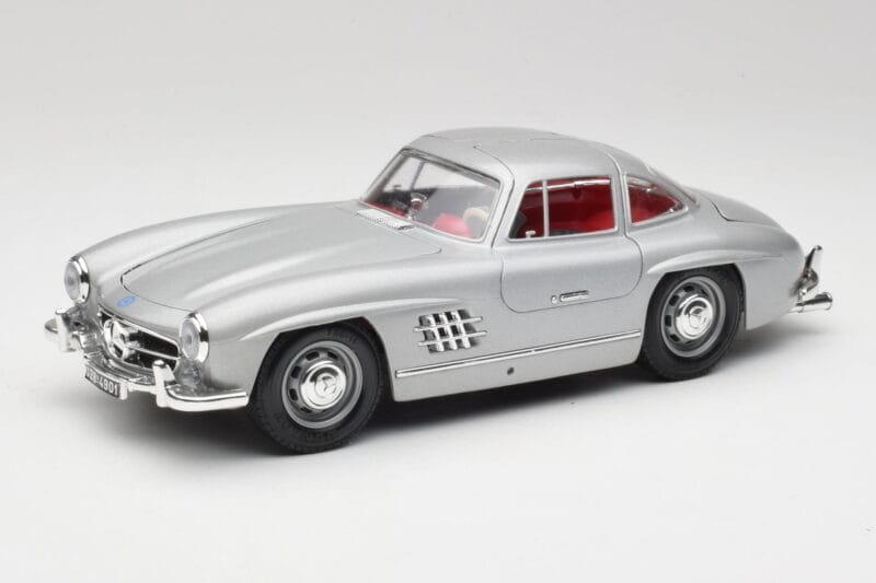 Mercedes 300 SL W198 Gullwing Silver Gri Bburago 1:18 3513 Metal