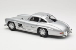 Mercedes 300 SL W198 Gullwing Argintiu Minichamps 1:18 110037210 Metal - imaginea 7 din 8