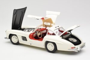 Mercedes 300 SL W198 Alb Minichamps 1:18 180039006 Metal - imaginea 5 din 8