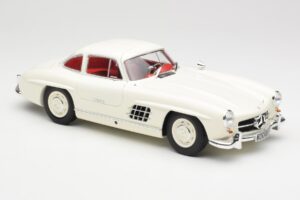 Mercedes 300 SL W198 Alb Minichamps 1:18 180039006 Metal - imaginea 6 din 8