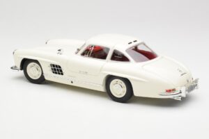 Mercedes 300 SL W198 Alb Minichamps 1:18 180039006 Metal - imaginea 7 din 8