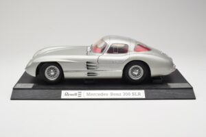Mercedes 300 SLR Argintiu Revell 1:12 08851 Metal - imaginea 4 din 8
