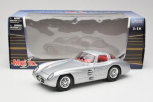 Mercedes 300 SLR Uhlenhaut Coupe Argintiu Maisto 1:18 36898 Metal - imaginea 8 din 8