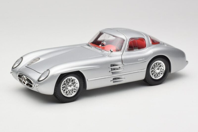 Mercedes 300 SLR Uhlenhaut Coupe Argintiu Maisto 1:18 36898 Metal