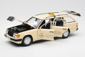 Mercedes 300D S124 T-Model Fildeș Deschis Taxi Ediție Dealer Norev 1:18 B66040702 Metal - imaginea 2 din 8