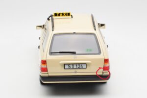 Mercedes 300D S124 T-Model Fildeș Deschis Taxi Ediție Dealer Norev 1:18 B66040702 Metal - imaginea 8 din 8