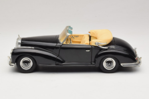 Mercedes 300S Negru Maisto 1:18 52116-P1 Metal - imaginea 4 din 8