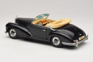 Mercedes 300S Negru Maisto 1:18 52116-P1 Metal - imaginea 7 din 8