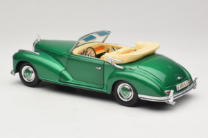 Mercedes 300S Cabriolet Green Metallic Maisto 1:18 52116 Metal - imaginea 6 din 7