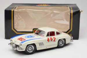 Mercedes 300SL #452 Mille Miglia 1955 Alb Bburago 1:18 3015-M2 Metal - imaginea 8 din 8