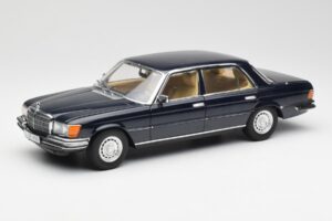 Mercedes 450 SEL 6.9 W116 Albastru Închis Revell 1:18 8956 Metal