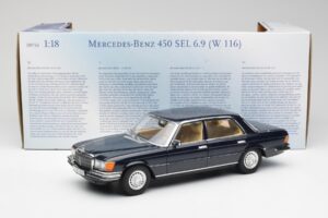 Mercedes 450 SEL 6.9 W116 Albastru Închis Revell 1:18 8956 Metal - imaginea 8 din 8