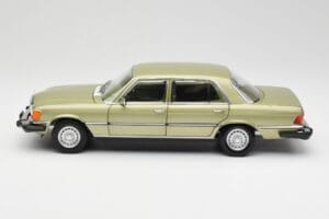 Mercedes 450 SEL W116 J.R. Ewing Dallas Verde Argintiu Norev 1:18 183975 Metal - imaginea 7 din 8