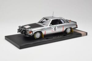 Mercedes 450 SLC 5.0 C107 Hertz #6 H. Mikkola Rally Bandama 1979 Winner Minichamps 1:18 107793206 Rășină