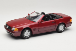 Mercedes 500 SL R129 Roșu Închis Revell 1:18 8801 Metal