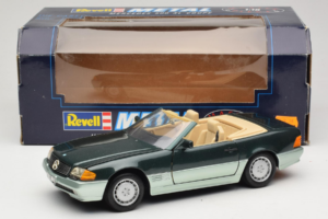 Mercedes 500 SL R129 Verde Argintiu Revell 1:18 8802 Metal - imaginea 8 din 8