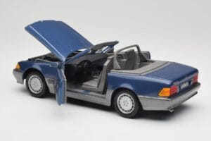 Mercedes SL 500 R129 Nautic Blue Metallic Revell 1:18 8081 Metal - imaginea 5 din 8