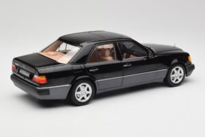 Mercedes 500E W124 Negru Ediție Limitată Norev 1:18 183949 Metal - imaginea 3 din 12