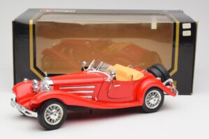 Mercedes 500K Roadster Roșu Bburago 1:18 3020 Metal - imaginea 8 din 8