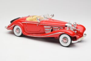 Mercedes 500K Special Roadster Roșu Maisto 1:18 56058 Metal - imaginea 6 din 8