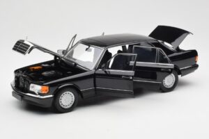Mercedes 560 SEL W126 Negru Ediție Dealer Norev 1:18 B66040599 Metal - imaginea 2 din 8