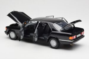 Mercedes 560 SEL W126 Negru Ediție Dealer Norev 1:18 B66040599 Metal - imaginea 5 din 8
