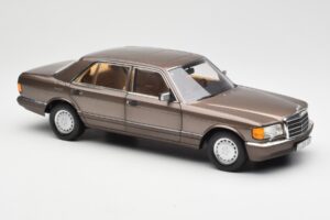 Mercedes 560 SEL W126 Impala Maro Ediție Dealer Norev 1:18 B66040646 Metal - imaginea 6 din 8