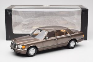 Mercedes 560 SEL W126 Impala Maro Ediție Dealer Norev 1:18 B66040646 Metal - imaginea 8 din 8