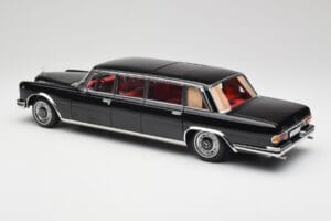 Mercedes 600 Pullman W100 Negru NZG 1:18 1071/50 Metal - imaginea 7 din 8