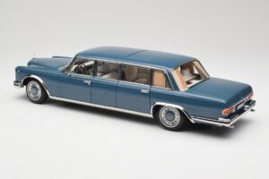 Mercedes 600 Pullman W100 Albastru NZG 1:18 B66040707 Metal - imaginea 7 din 8