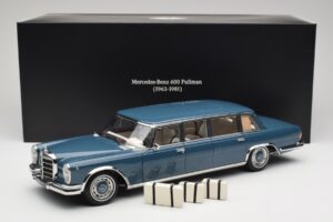 Mercedes 600 Pullman W100 Albastru NZG 1:18 B66040707 Metal - imaginea 8 din 8
