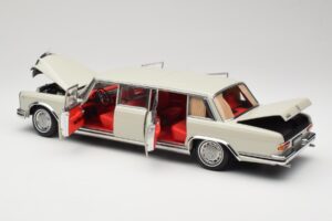 Mercedes 600 Pullman W100 Gri Deschis NZG 1:18 B66040708 Metal - imaginea 5 din 8