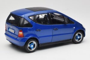 Mercedes A-Class W168 Albastru Închis Maisto 1:18 B66005219 Metal - imaginea 3 din 8