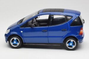 Mercedes A-Class W168 Albastru Închis Maisto 1:18 B66005219 Metal - imaginea 4 din 8