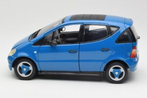 Mercedes A-Class W168 Albastru Deschis Maisto 1:18 37800-M5 Metal - imaginea 4 din 8