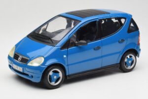 Mercedes A-Class W168 Albastru Deschis Maisto 1:18 37800-M5 Metal