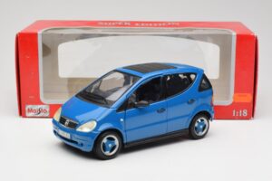 Mercedes A-Class W168 Albastru Deschis Maisto 1:18 37800-M5 Metal - imaginea 8 din 8