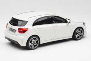 Mercedes A-Class W176 Cirrus Alb Norev 1:18 B66960126 Metal - imaginea 3 din 8