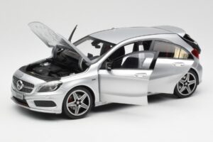 Mercedes A-Class W176 Polar Argintiu Norev 1:18 B66960139 Metal - imaginea 2 din 8