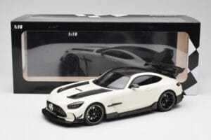 Mercedes AMG GT C190 Black Series Designo Diamond Alb Metallic Minichamps 1:18 155032022 Metal - imaginea 6 din 6