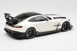 Mercedes AMG GT C190 Black Series Diamond White Metallic Minichamps 1:18 110032020 Metal - imaginea 3 din 8